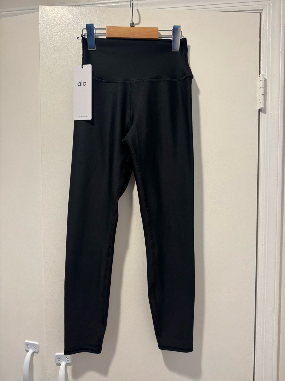 Alo 7/8 High-Waist Airlift Legging Size Small Black NWT New With Tags